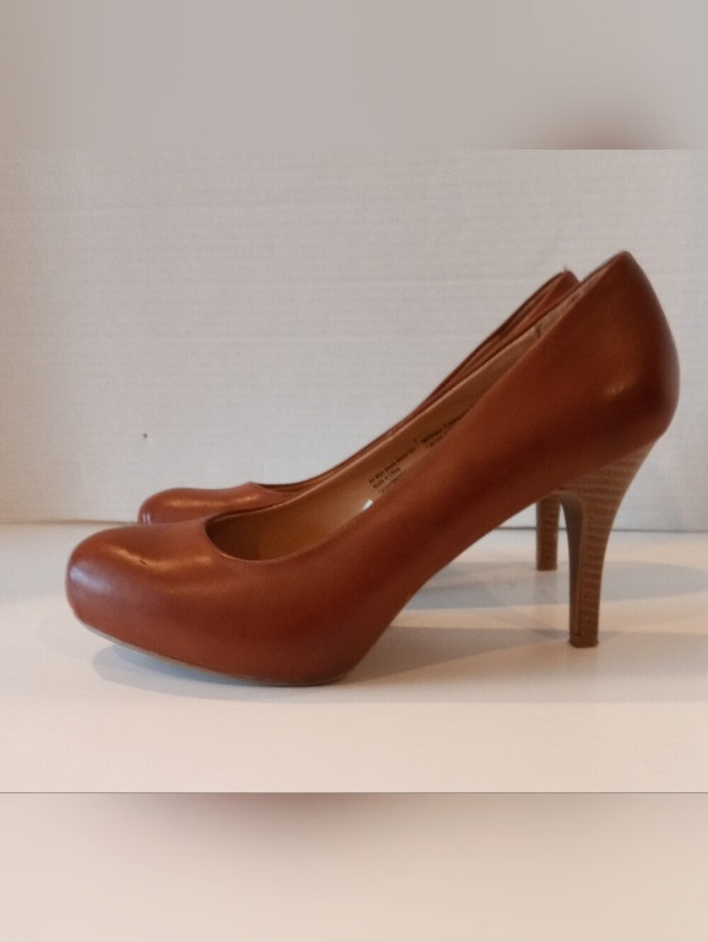 Massimo Brown Leather Round-Toe High Heel Pumps Women's Size 9